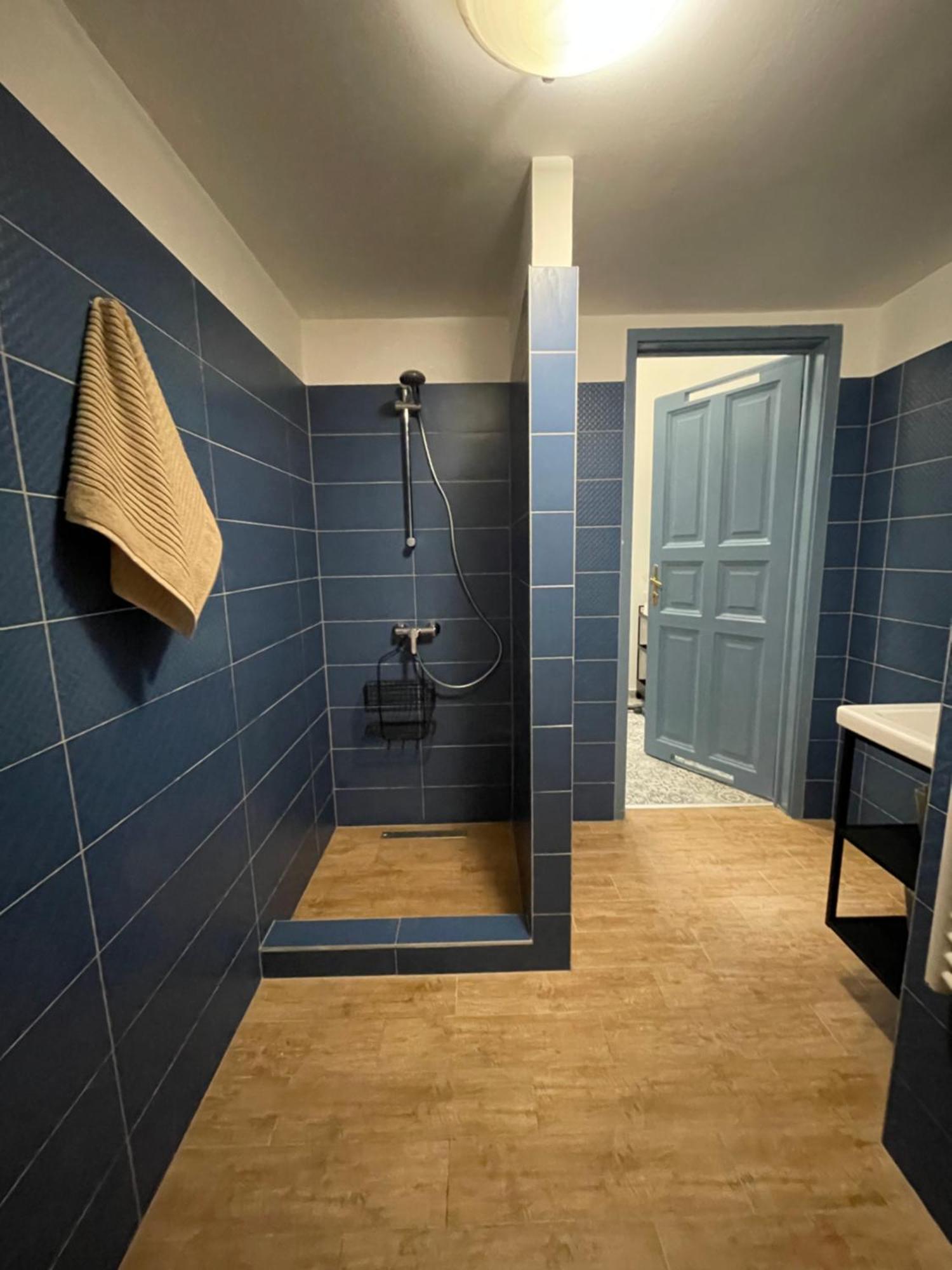 Blue Mirror Apartment Budapest Bagian luar foto
