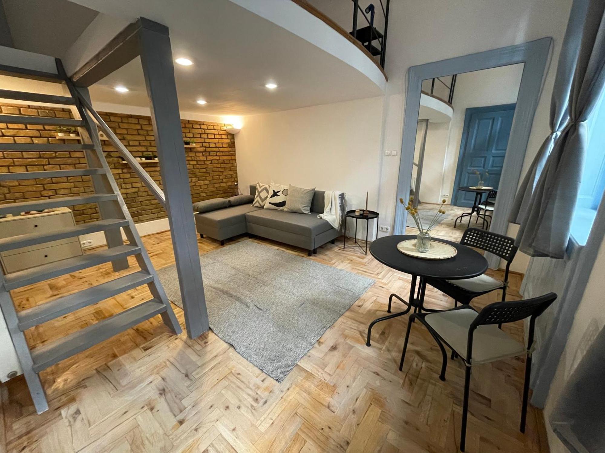 Blue Mirror Apartment Budapest Bagian luar foto